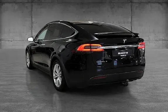 Tesla Model X 2018 photo 3