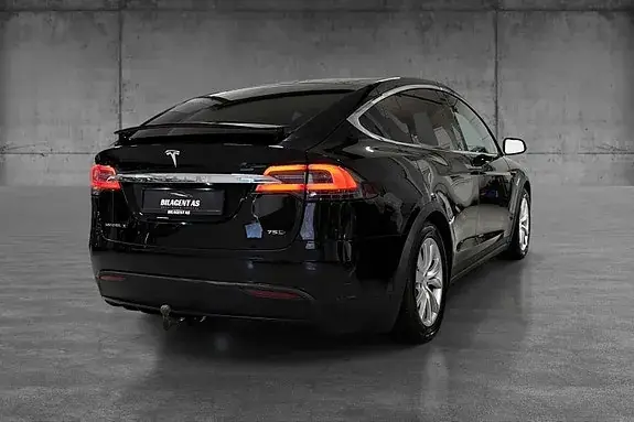 Tesla Model X 2018 photo 5
