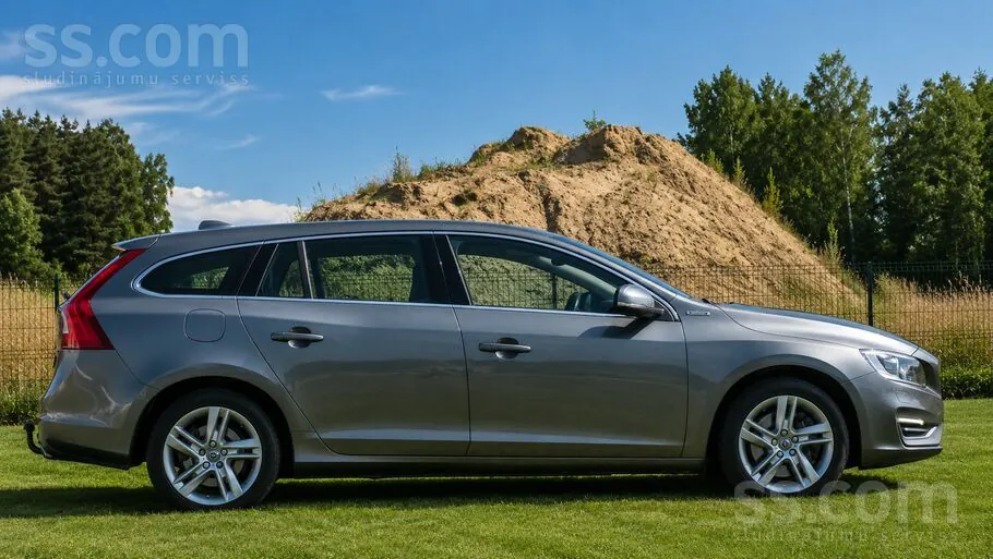 Volvo V60 2015 photo 4