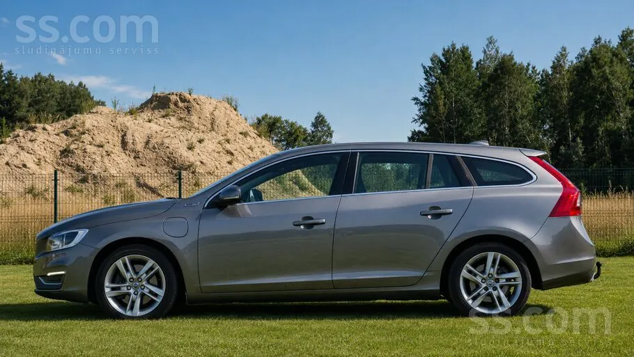 Volvo V60 2015 photo 5