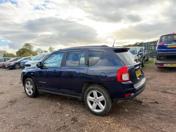 Jeep Compass 2012 photo 4