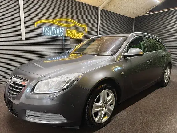 Opel Insignia 2010 photo 2