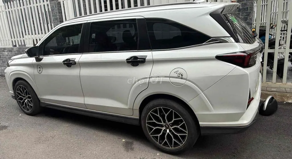 Toyota Veloz Cross 2023 photo 2