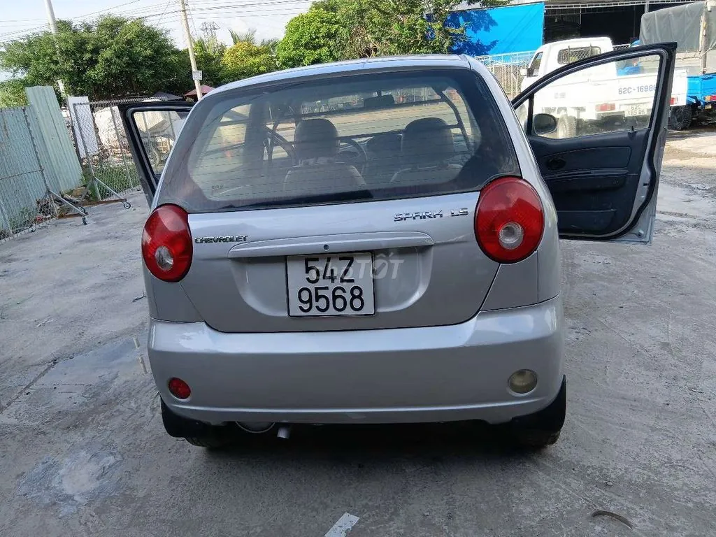 Chevrolet Spark 2010 photo 2