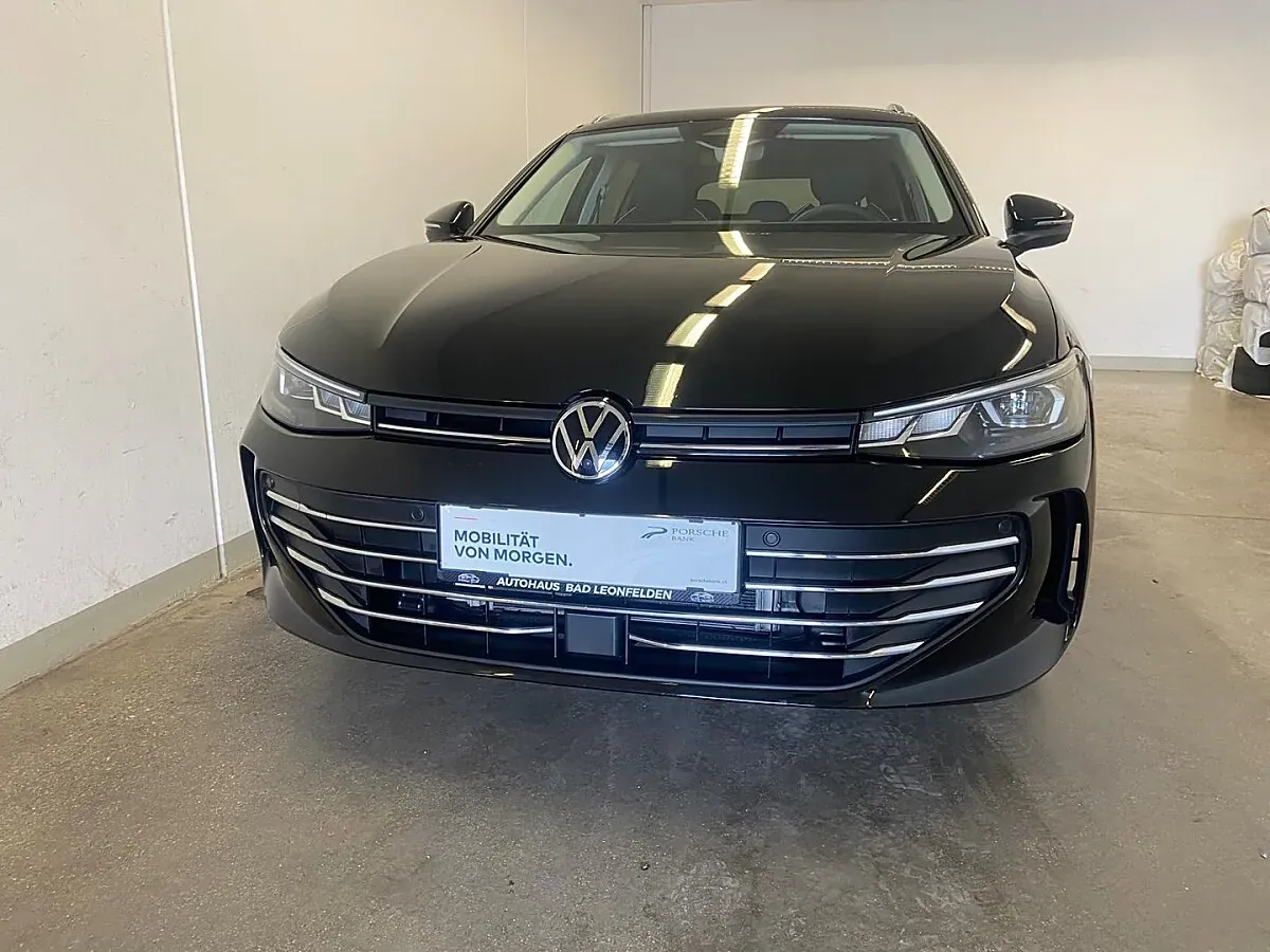 Volkswagen Passat 2025 photo 2