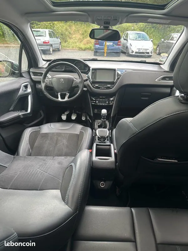 Peugeot 2008 2017 photo 3