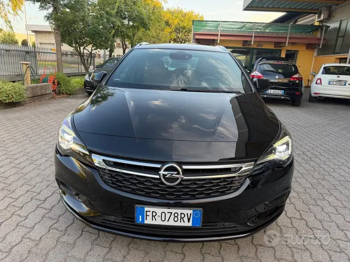 Opel Astra 2017 photo 2