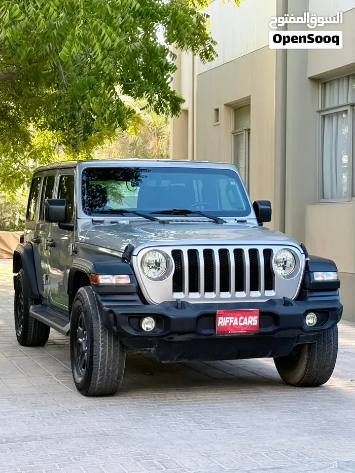 Jeep Wrangler Unlimited 2018 photo 2