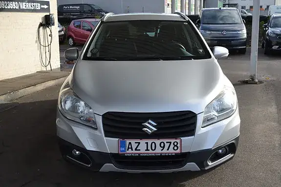 Suzuki S-Cross 2016 photo 2