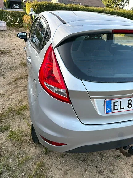 Ford Fiesta 2011 photo 5