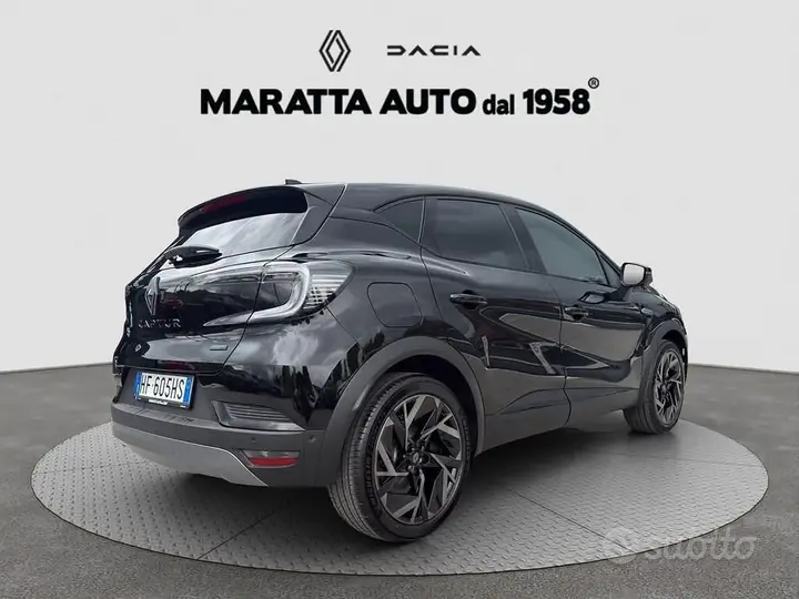 Renault Captur photo 2