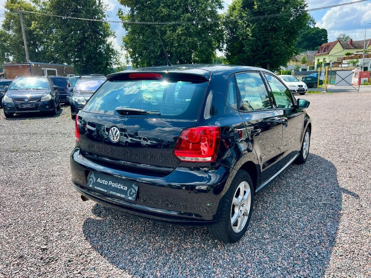 Volkswagen Polo 2012 photo 5