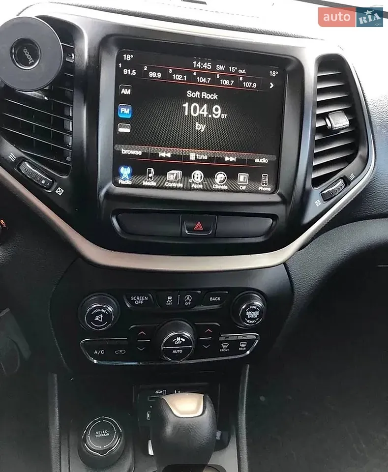 Jeep Cherokee 2015 photo 3