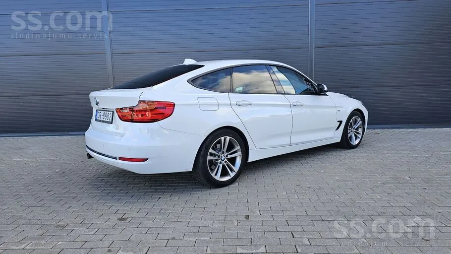 BMW 318D 2013 photo 5