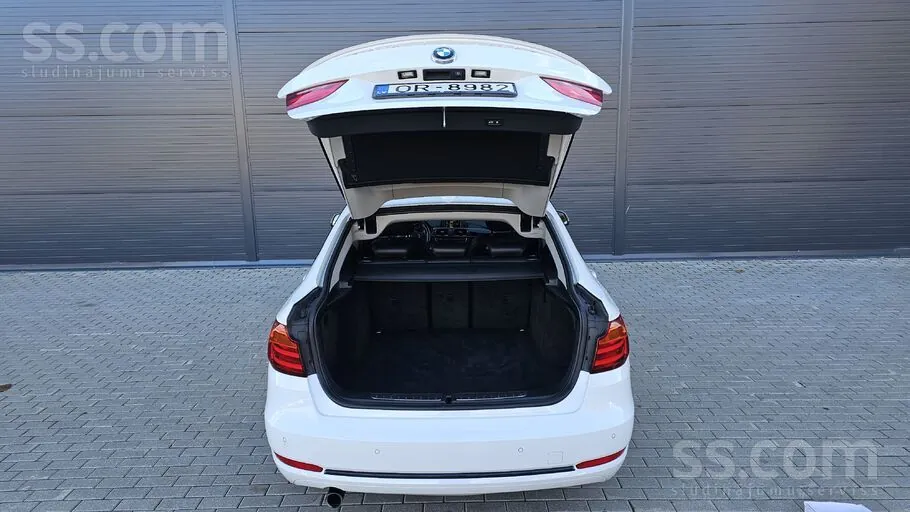 BMW 318D 2013 photo 4