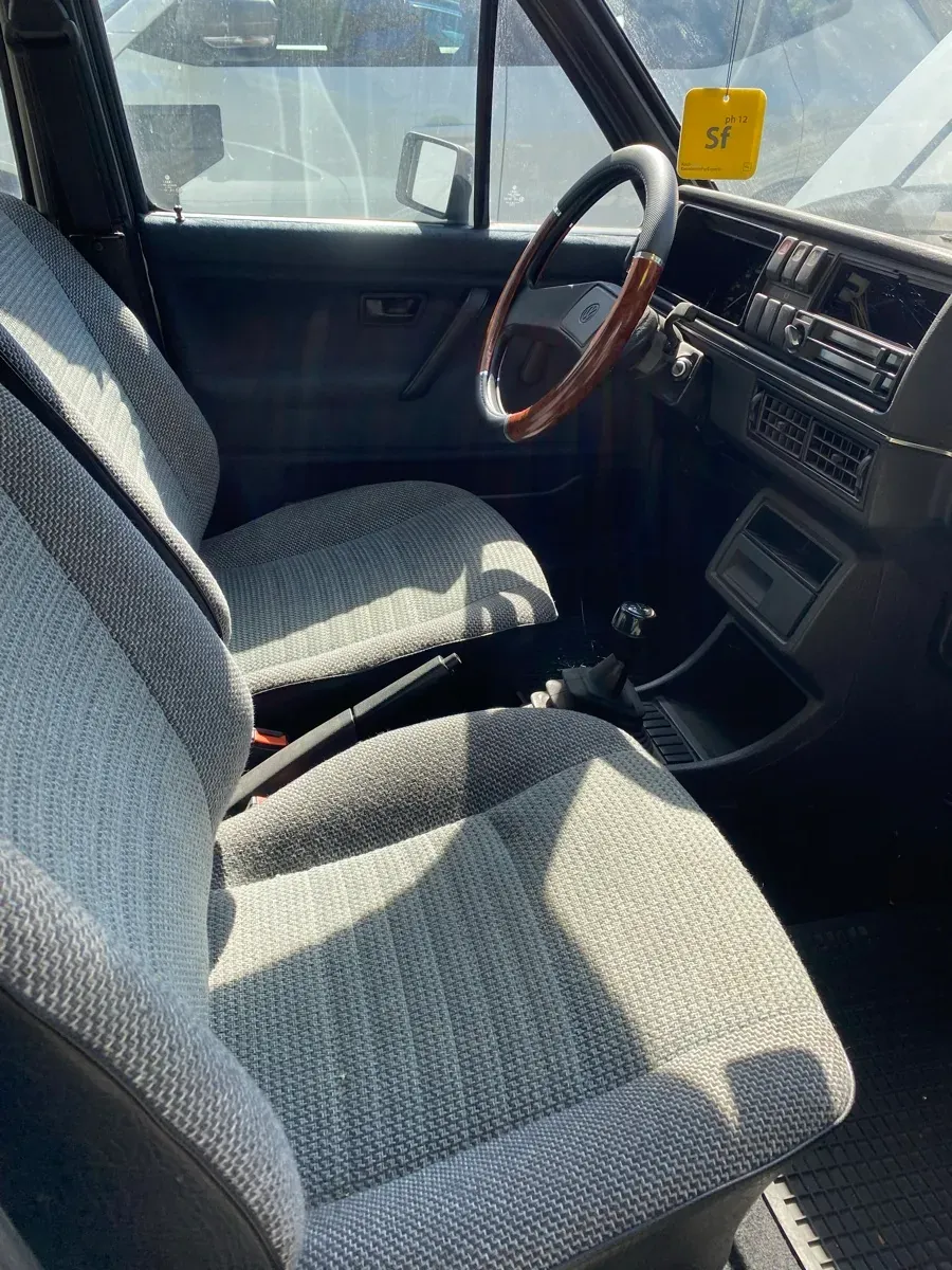 Volkswagen Golf 1986 photo 3