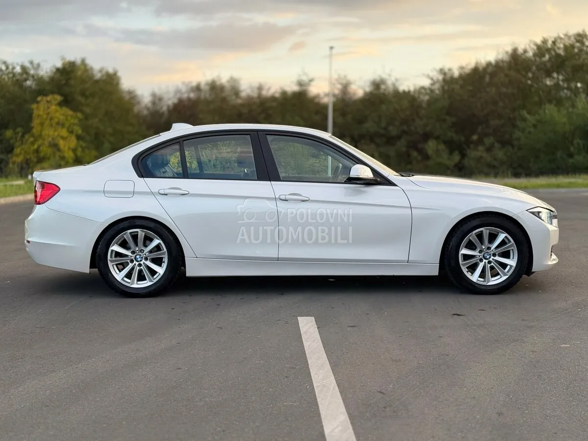BMW 320 2012 photo 5