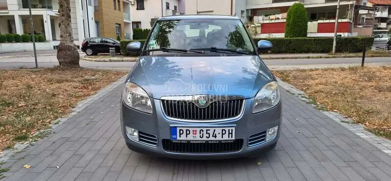 Skoda Fabia 2009 photo 5