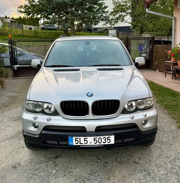 BMW X5 photo 3
