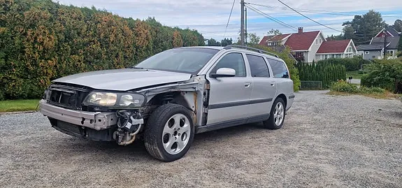 Volvo V70 2004 photo 2