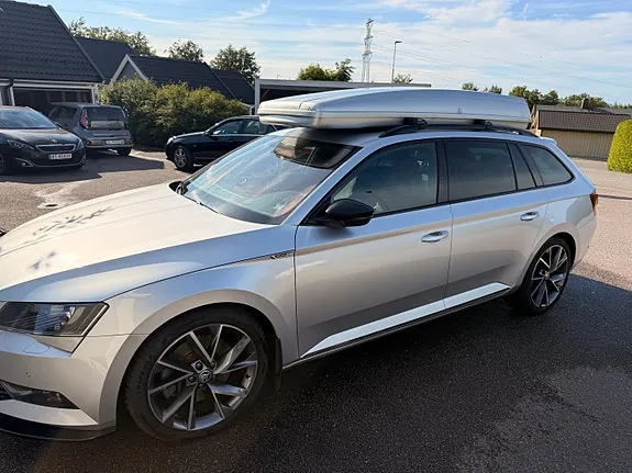 Skoda Superb 2018 photo 5