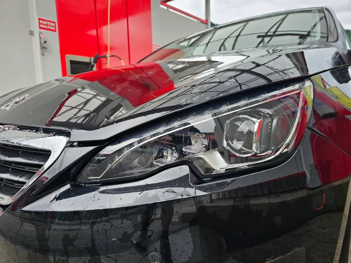 Peugeot 308 2015 photo 2