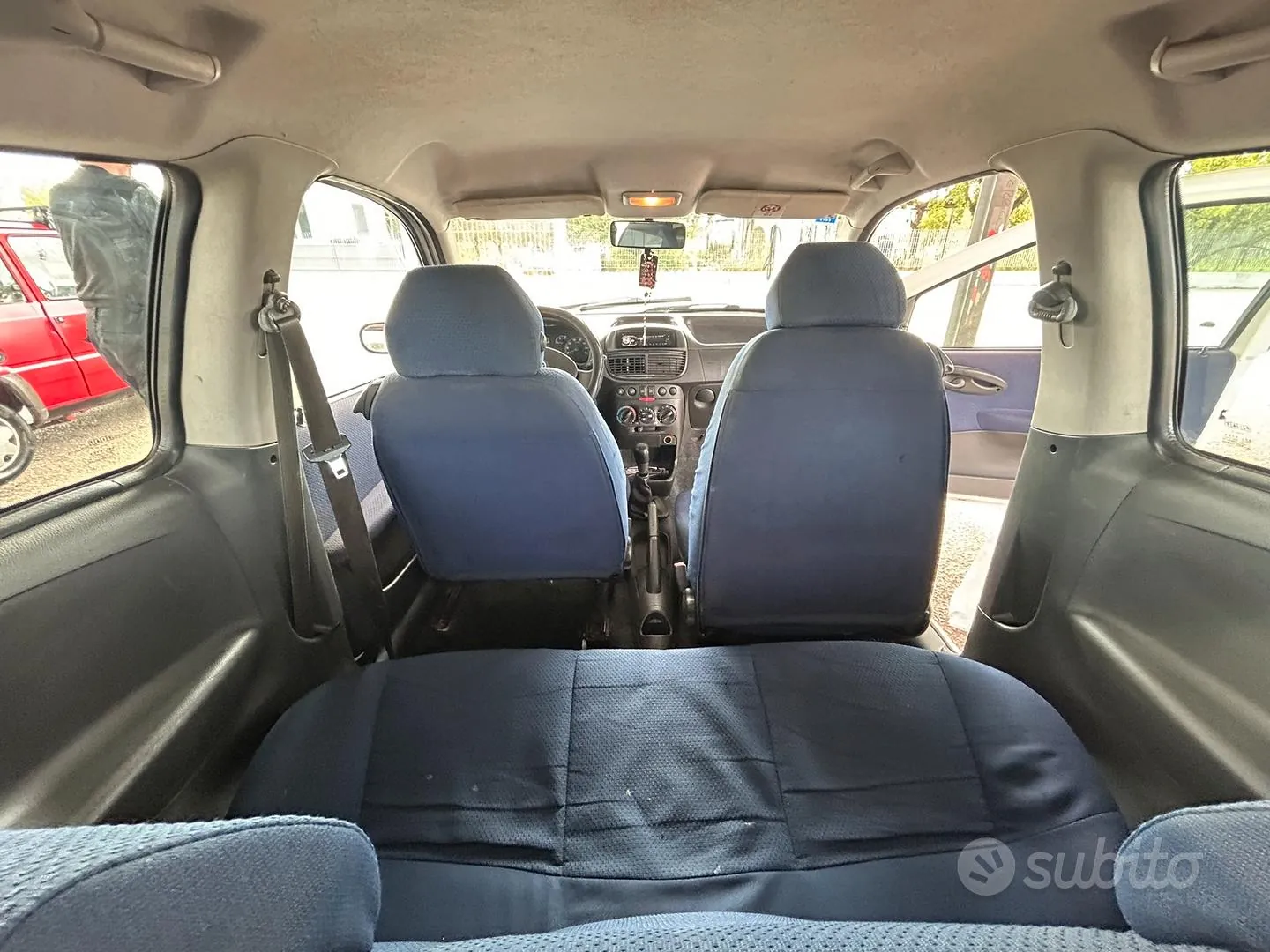 Fiat Punto 2004 photo 4