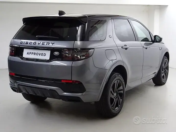 Land Rover Discovery Sport 2023 photo 2