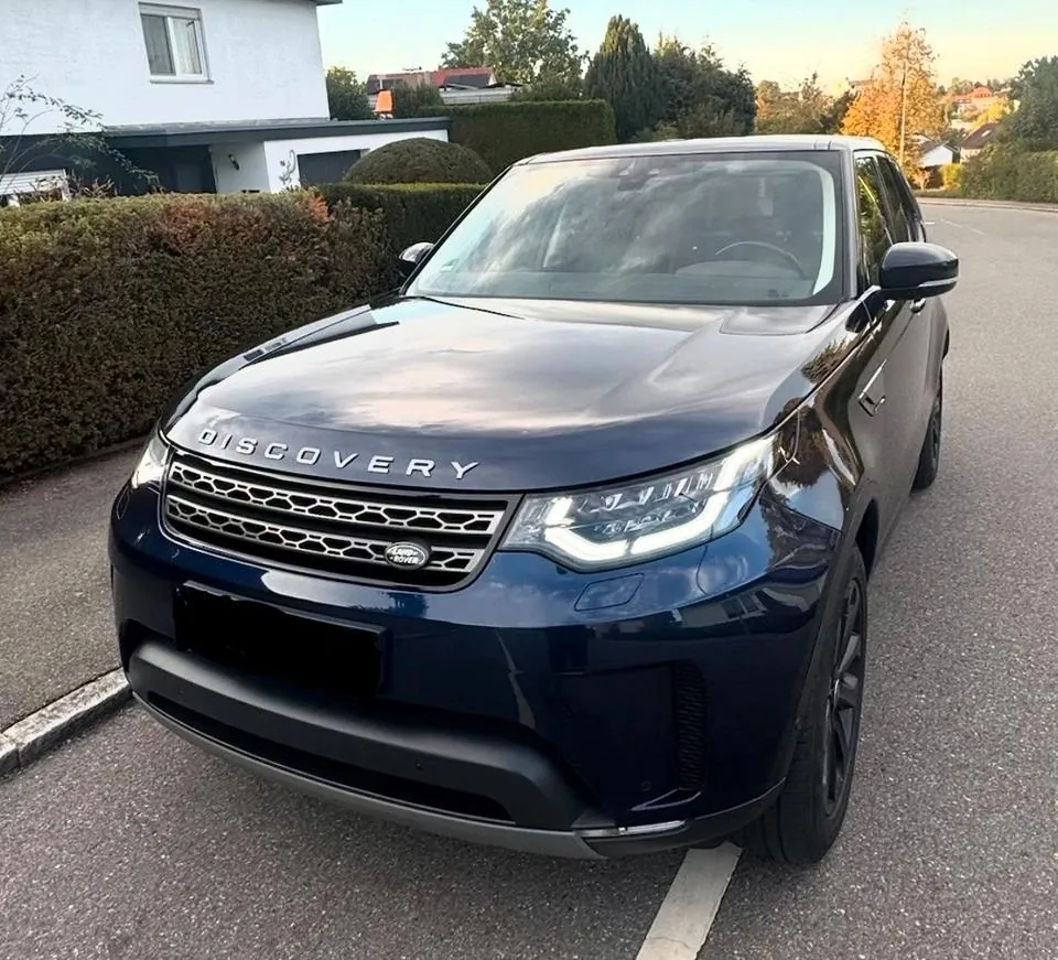 Land Rover Discovery 5