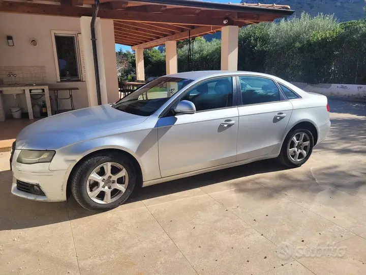 Audi A4 2009 photo 3