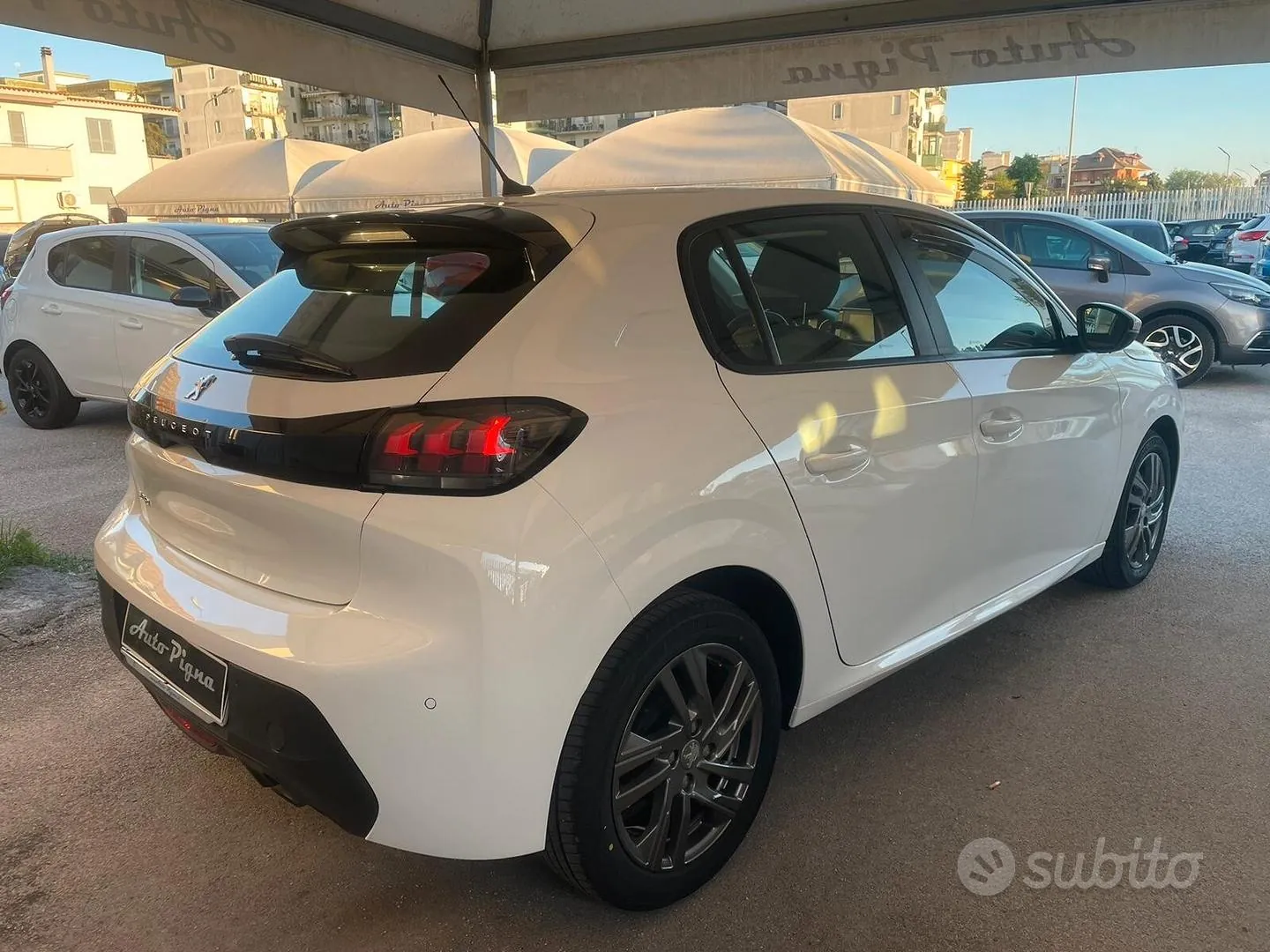 Peugeot 208 2021 photo 4
