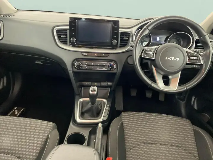 Kia Xceed 2022 photo 4