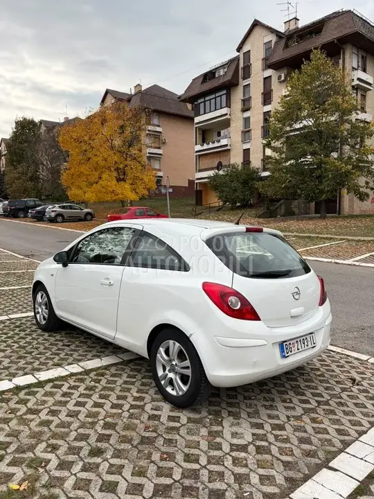 Opel Corsa D 2011 photo 5