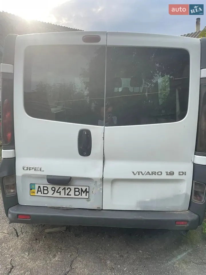 Opel Vivaro 2002 photo 4