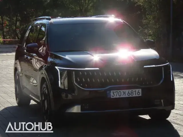 Kia Carnival 2025 photo 2
