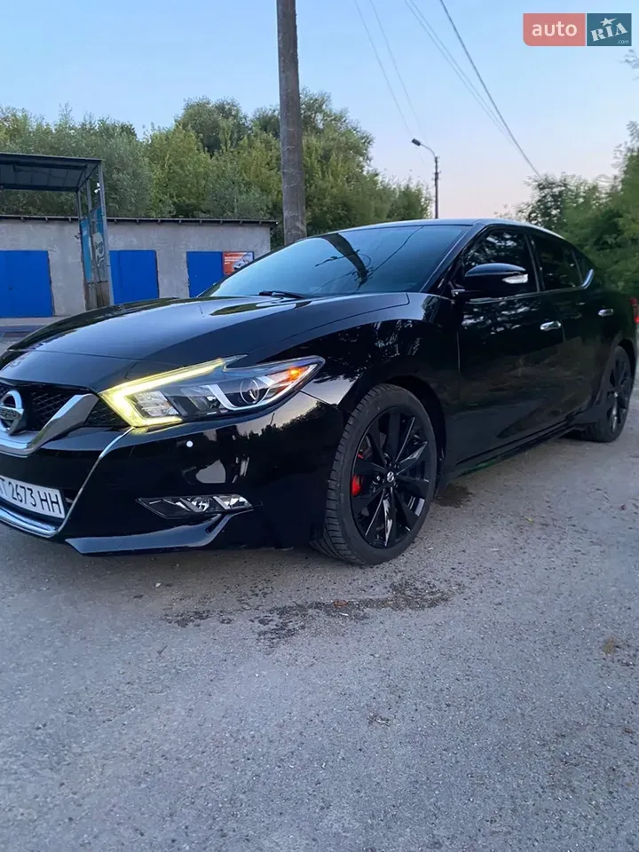 Nissan Maxima