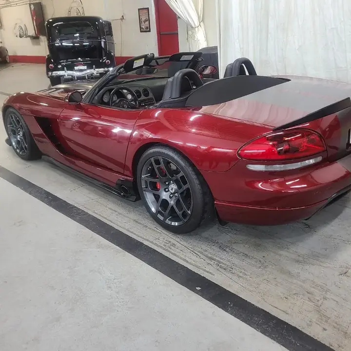 Dodge Viper 2008 photo 2