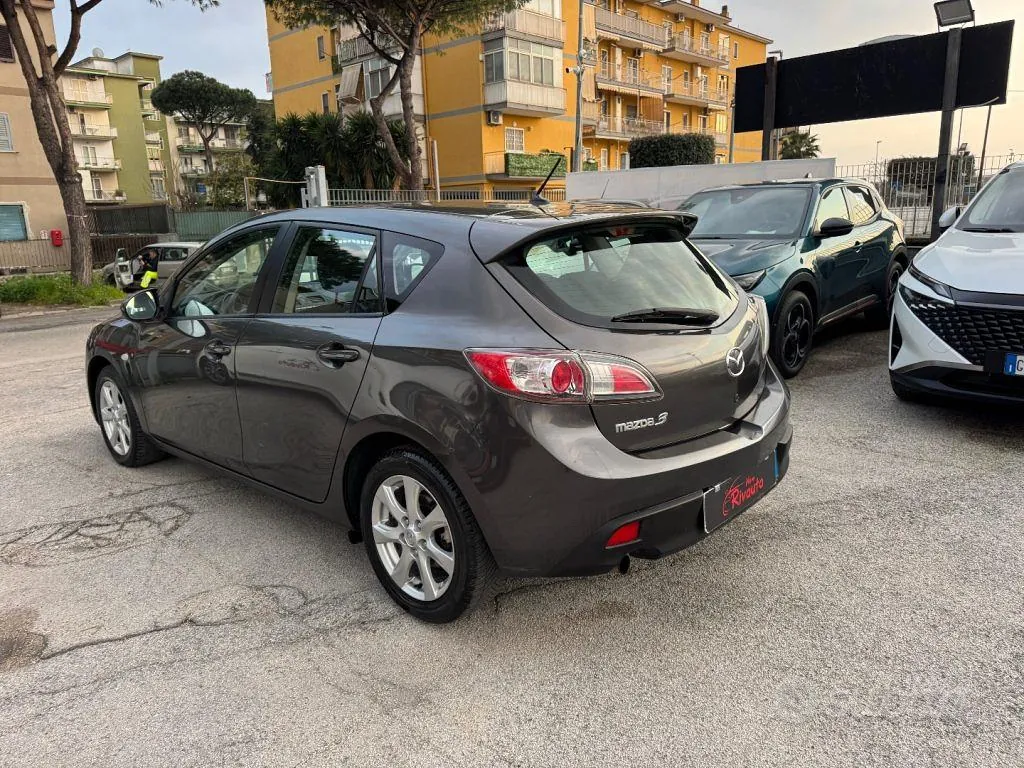Mazda Mazda3 2010 photo 2