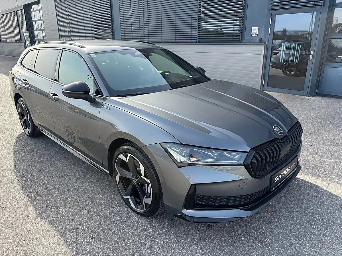 Skoda Superb 2026 photo 3