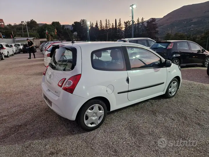 Renault Twingo 2014 photo 5