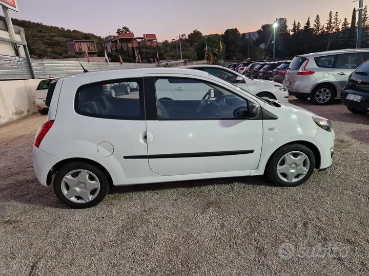 Renault Twingo 2014 photo 4