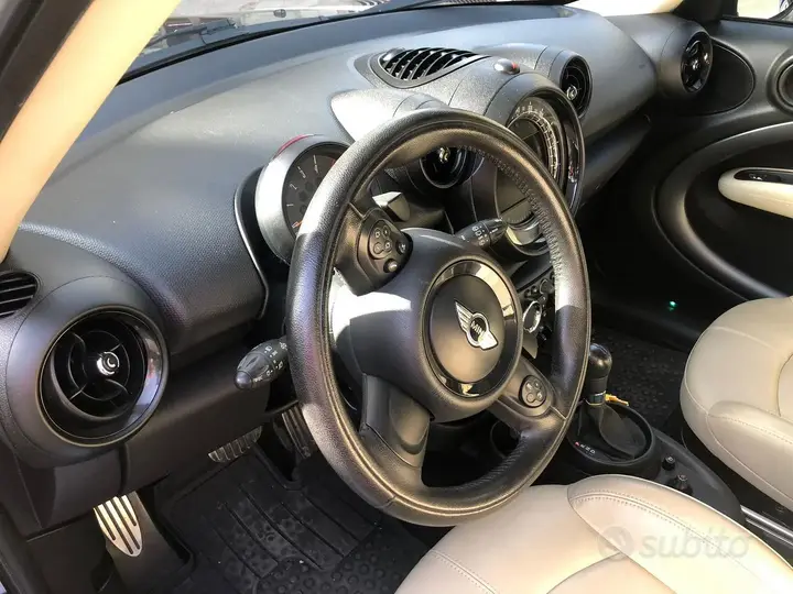 Mini Countryman 2015 photo 2