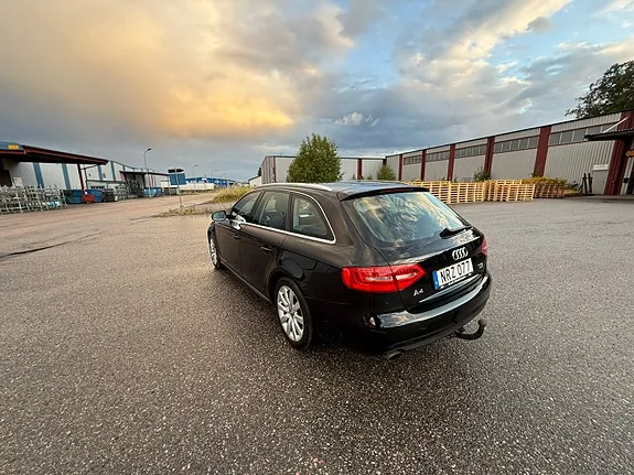 Audi A4 2013 photo 3