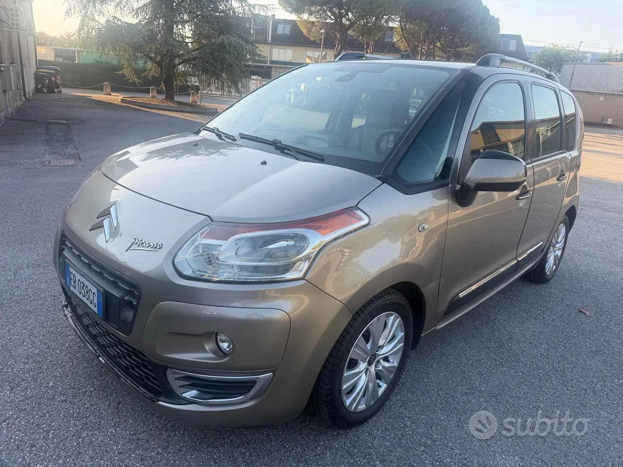 Citroen C3 Picasso 2010 photo 3