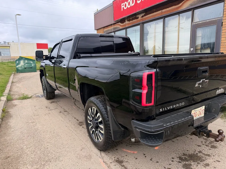 Chevrolet Silverado 2018 photo 3