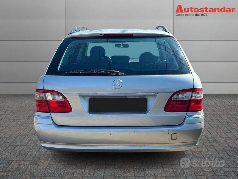 Mercedes-Benz E-Class 2006 photo 5