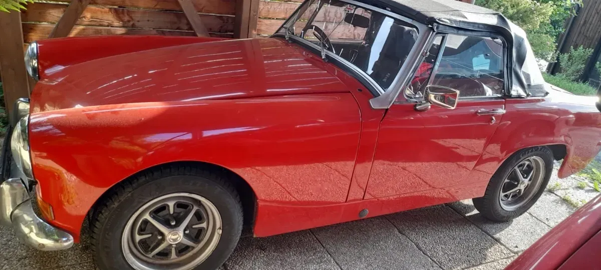MG Mg3 1974 photo 2
