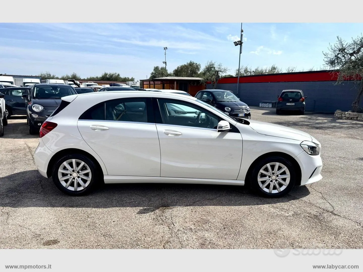 Mercedes-Benz A 180 2017 photo 4
