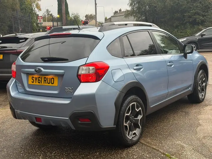 Subaru Xv 2012 photo 4