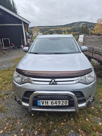 Mitsubishi Outlander 2014 photo 2